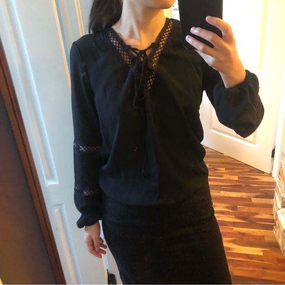Black victorian style blouse - Picture 1 of 3